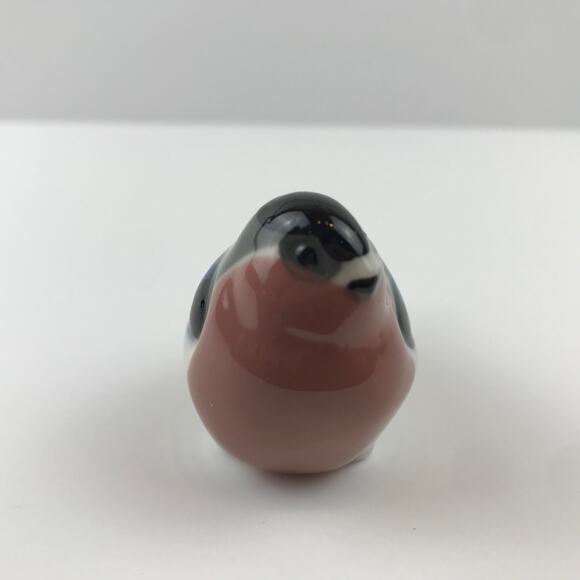 Vintage Bullfinch Bird Figurine Home Decor Whimsical Cottagecore Made in USSR - Picture 4 of 14